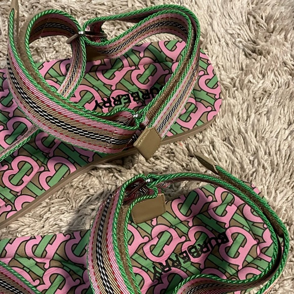 Burberry Logo Striped Sandals - Picture 7 of 11